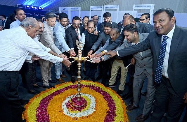 Kickstarting the most awaited property show of Ahmedabad by cutting the ribbon of good luck and performing the traditional rituals of lighting the Diya by founding presidents and Dr Sharvil Patel ( MD Zydus group ) 

#CREDAI #GIHED #RealEstate #Ahmedabadproperties #Residential #RealEstateAhmedabad #Commercial #CommercialProperty #Gujarat #Opening #GrandOpening