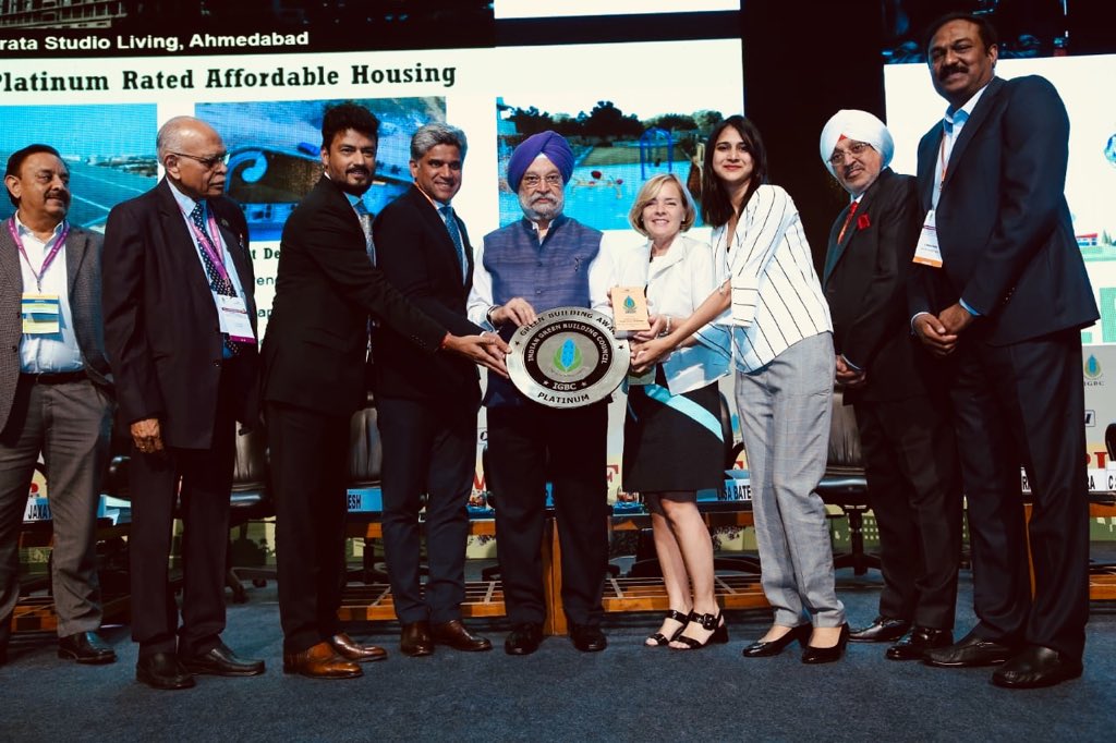 Savvygroup is proud to receive the Green Champion Award @ IGBC Congress 2018 for SAVVY STRATA as INDIA’s first PLATINUM rated affordable project In presence of Hardeep Singh Puri : Hon'ble Minister, Ms Lisa Bet : Chair, World GBC, and V Suresh: Chairman,IGBC. https://t.co/DNXlTc1gLU