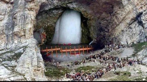 Best wishes to all Shiv Bhakt Amarnath Yatris as they embark upon their very special pilgrimage from today 🙏🙏

#HarHarMahadev 
#AmarnathYatra https://t.co/BSLJ5xdYY7