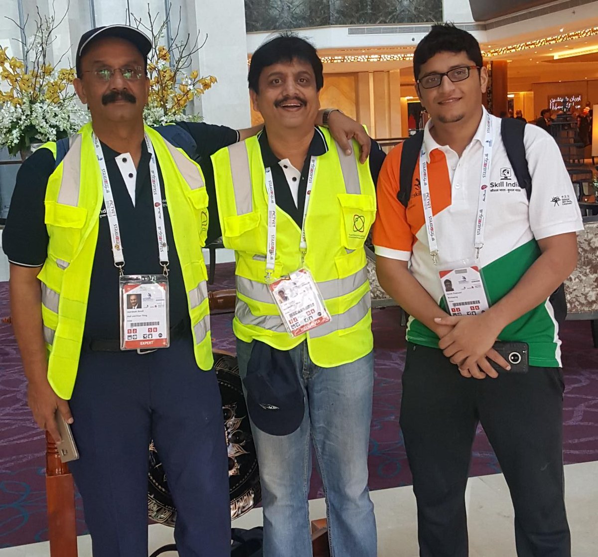 RT @CREDAINational: Dignitaries from #CREDAI cheering Team India as they compete at the #WorldSkillsAbuDhabi2017 https://t.co/HEH757koyZ